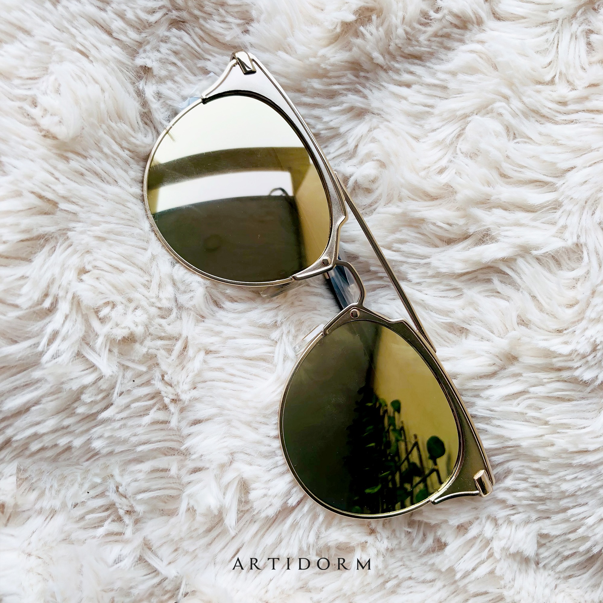 Reflecting Green - Image 3